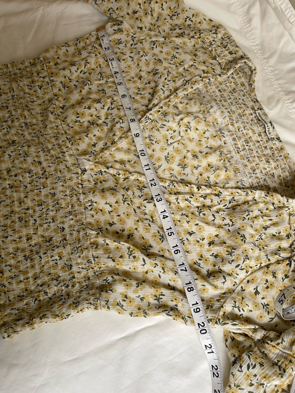 Abercrombie & Fitch Cream Floral Smocked Crop Blouse Yellow Green Cottagecore - Picture 6 of 12